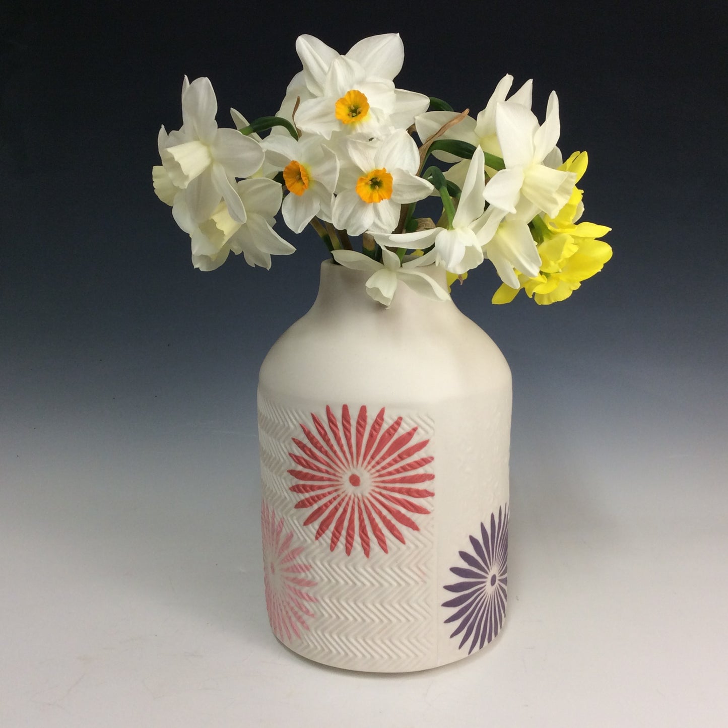 Kelly Justice GJK1206 Pinwheel Vase #206