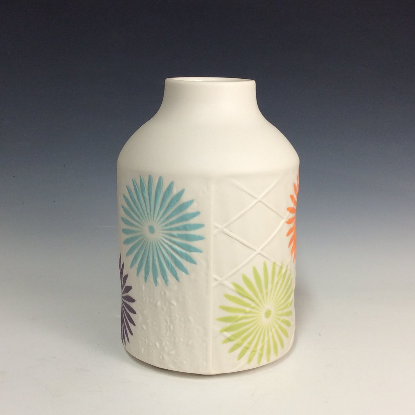 Kelly Justice GJK1206 Pinwheel Vase #206